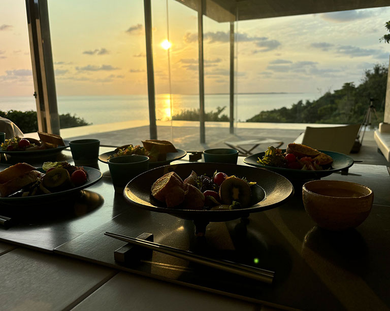 朝食海側